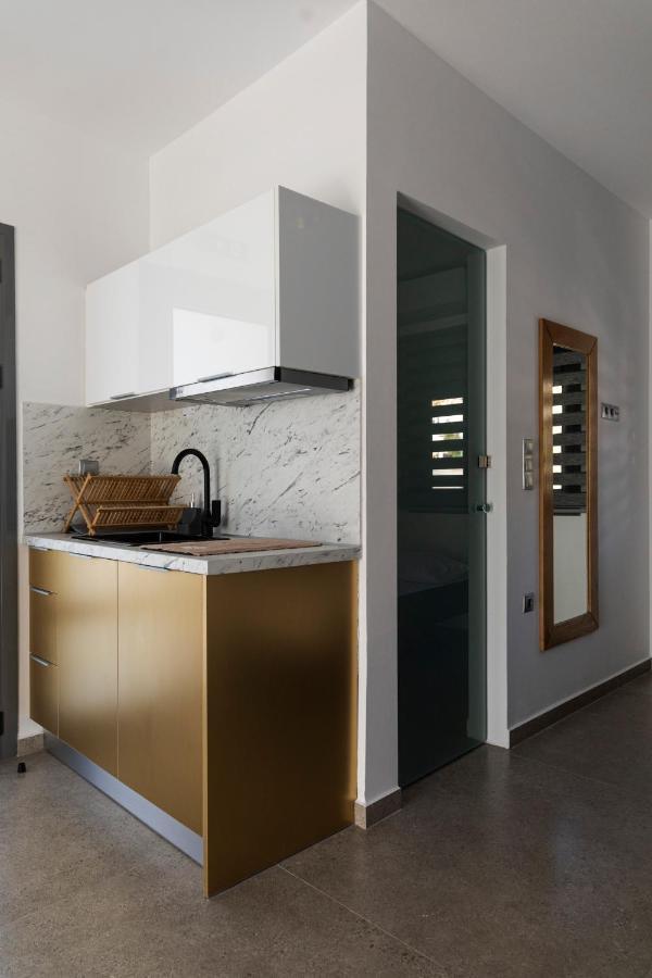 Skyros Blue Suites Exterior photo