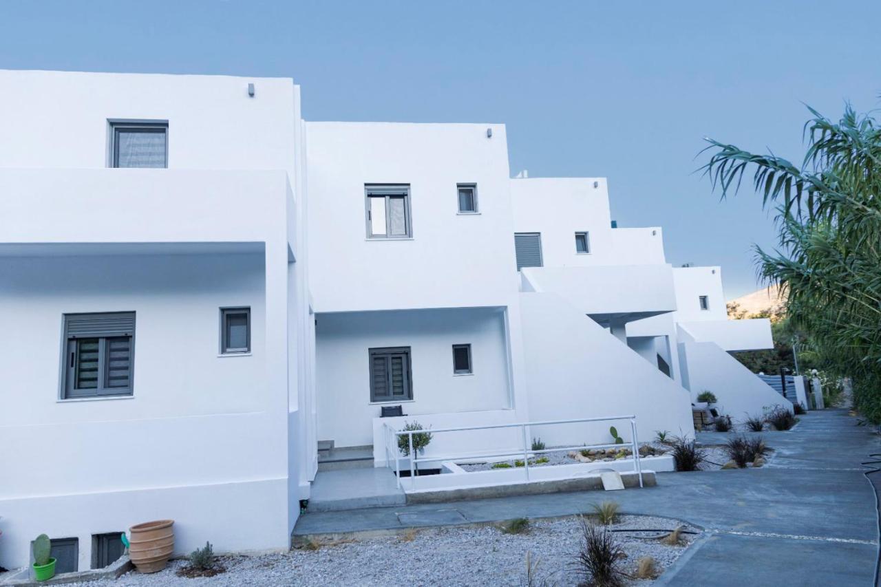 Skyros Blue Suites Exterior photo