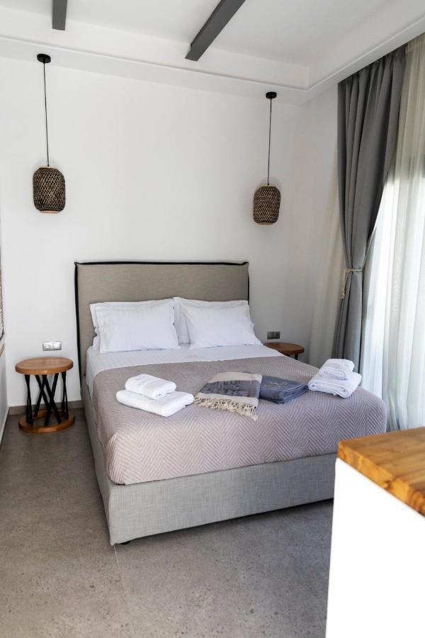 Skyros Blue Suites Exterior photo